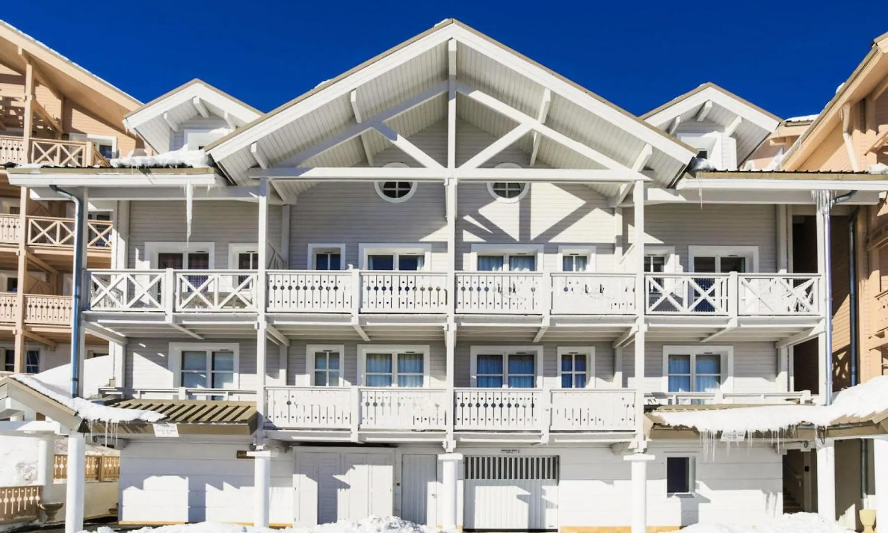 Residence Le Chateau De Crans - Maeva Home - Appartement 5 Pieces 10 Personnes Avec Sauna Prive - Prestige Mae-4441 Flaine Apartment